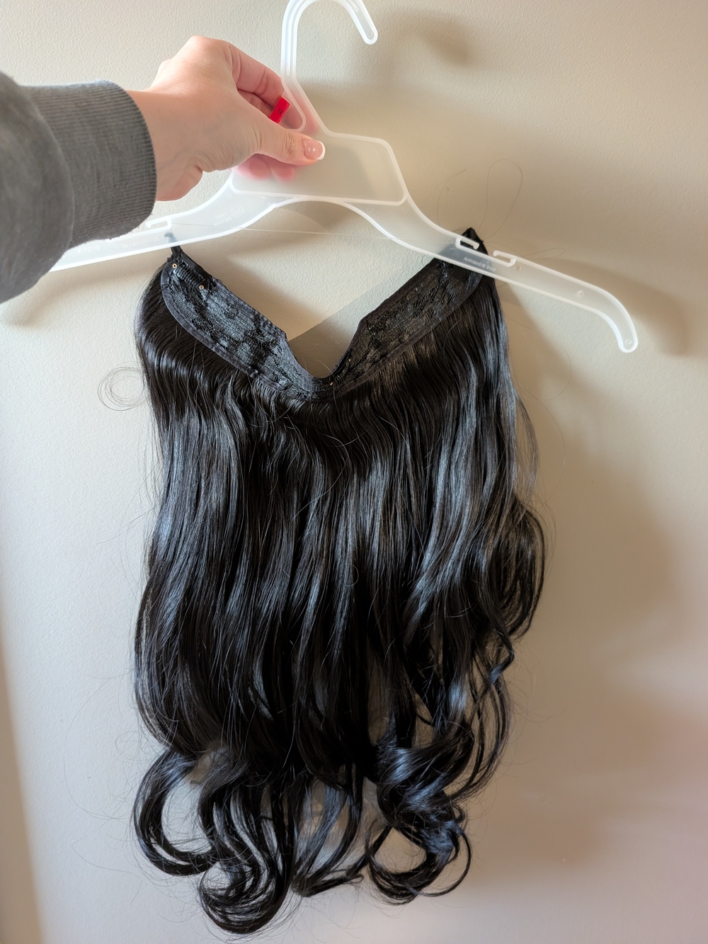 ThatHair 18" Black Wavy Halo/Clip-In Hair Extensions